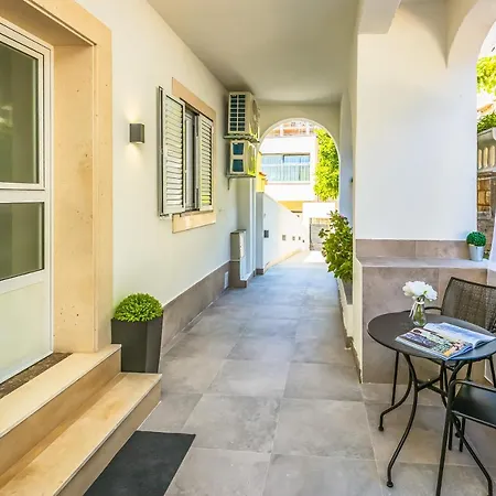 Luxury Sandra Apartment