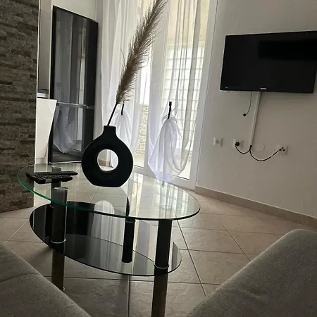 Luxury Sandra Apartment Baska Voda