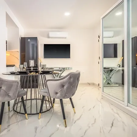 Luxury Sandra Apartment