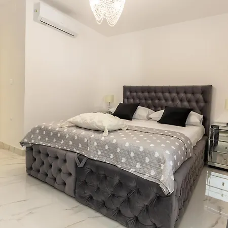 公寓 Luxury Sandra 巴什卡沃达