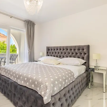 Luxury Sandra * Baška Voda