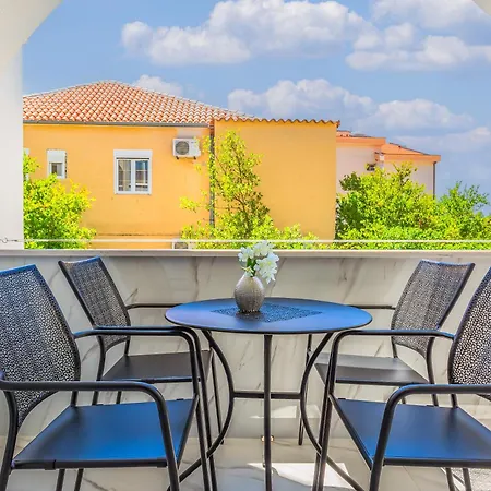 Luxury Sandra Apartment *