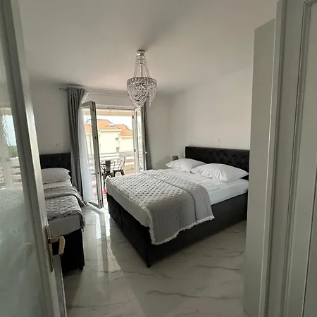 Luxury Sandra Apartment Baska Voda