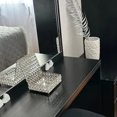 Luxury Sandra * 巴什卡沃达